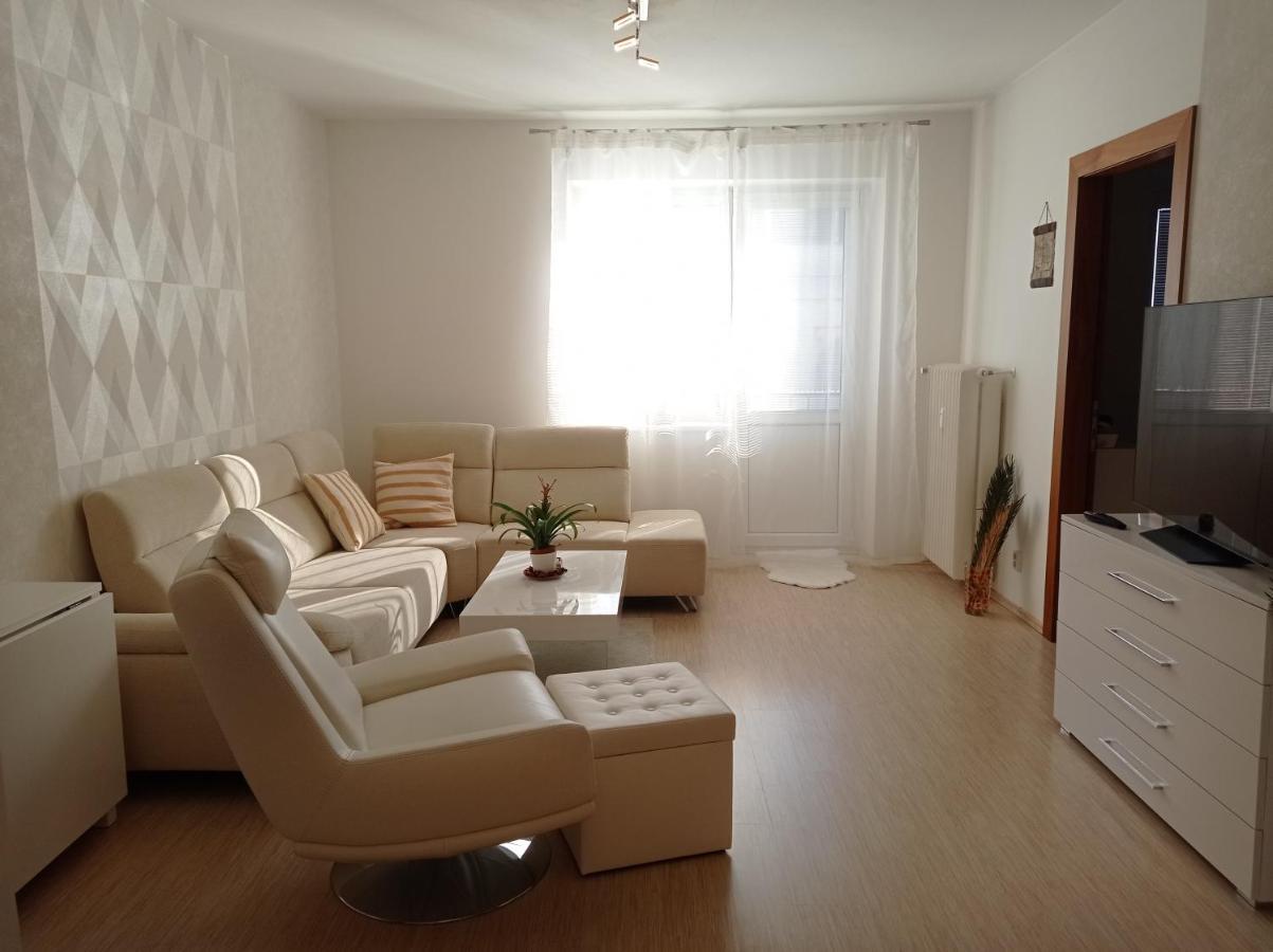 Apartament Amazing Flat In Old Town With Large Balcony Bratysława Zewnętrze zdjęcie